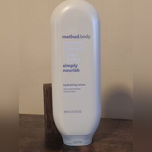 METHOD BODY LOTION, COCONUT